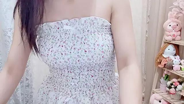 Rellababyy from StripChat