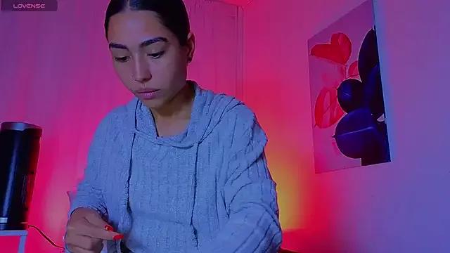 samantha_bss from StripChat