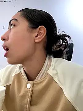 samantha_bss from StripChat