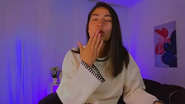 samantha_bss from StripChat
