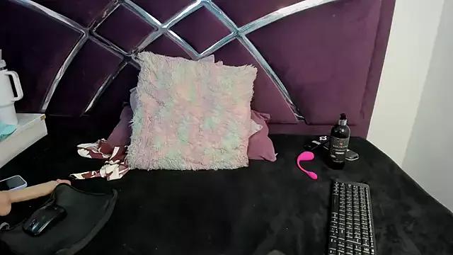 Sashkyaht from StripChat
