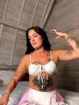 Savana_heart from StripChat