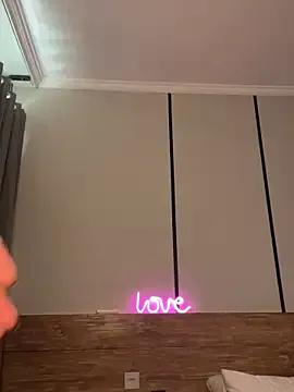 Savana_heart from StripChat