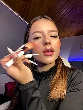 Sofia18_pinkk from StripChat
