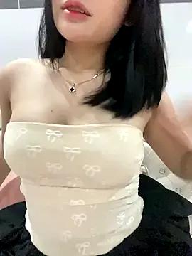Sunny_babyy from StripChat