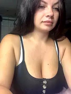 Sweeeeet_Candy from StripChat
