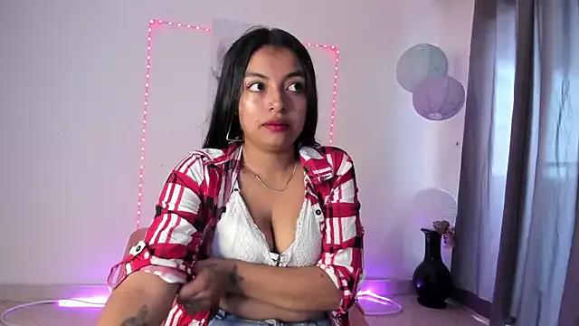 sweet_cinamon from StripChat
