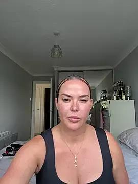 Sweetbutnotinnocent from StripChat