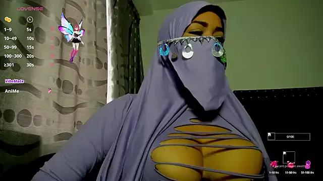 Thaira_aly from StripChat