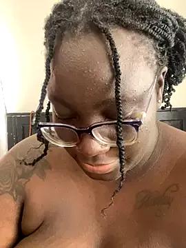 Toomuch_Squirt from StripChat