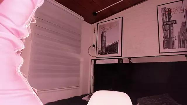 Tylla_ from StripChat