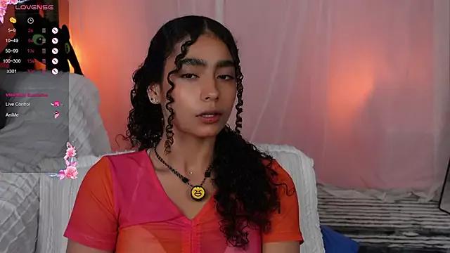 Victoria_Curly from StripChat