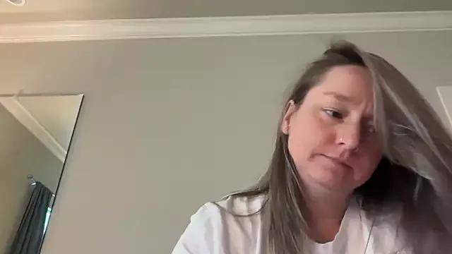 Vivian_MayXxX from StripChat