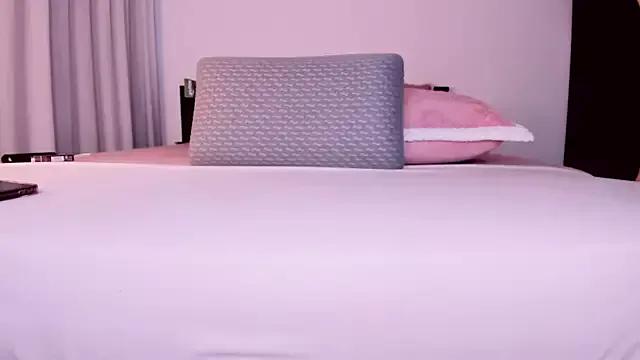 Vivixoxo from StripChat