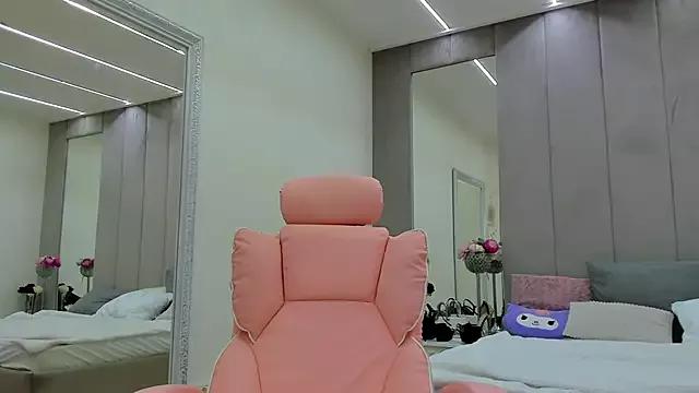Yanna_miana from StripChat
