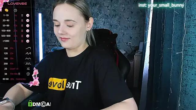 Your_small_bunny from StripChat is Freechat