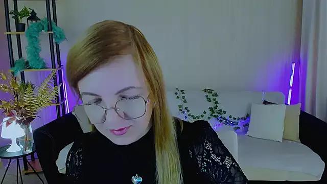 YourUniverser from StripChat