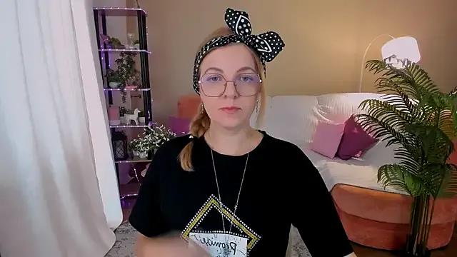 YourUniverser from StripChat