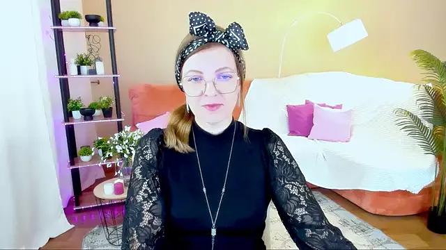 YourUniverser from StripChat