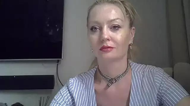 ZarinaSwift from StripChat
