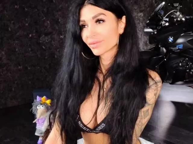 Offline -BABAYAGA- on BongaCams