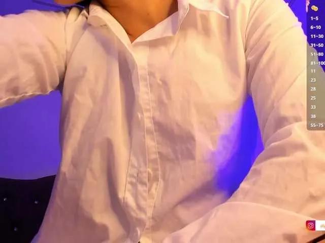 Offline Alysson-18 on BongaCams