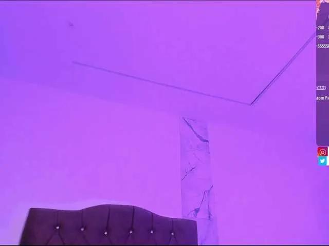 Offline Alysson-18 on BongaCams