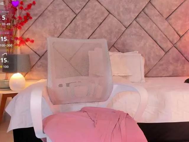 Offline Anna-henao on BongaCams