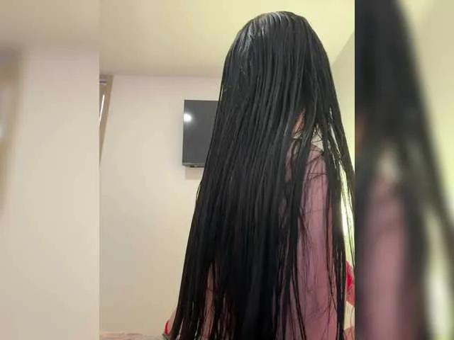 Offline AprilRosse on BongaCams