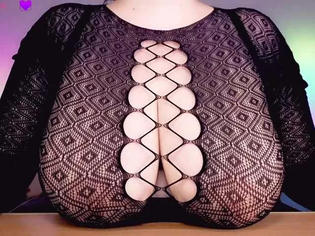 Offline BustyDelight on BongaCams