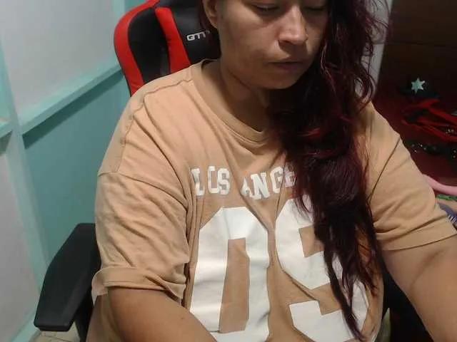 Offline CamilaSexHot on BongaCams