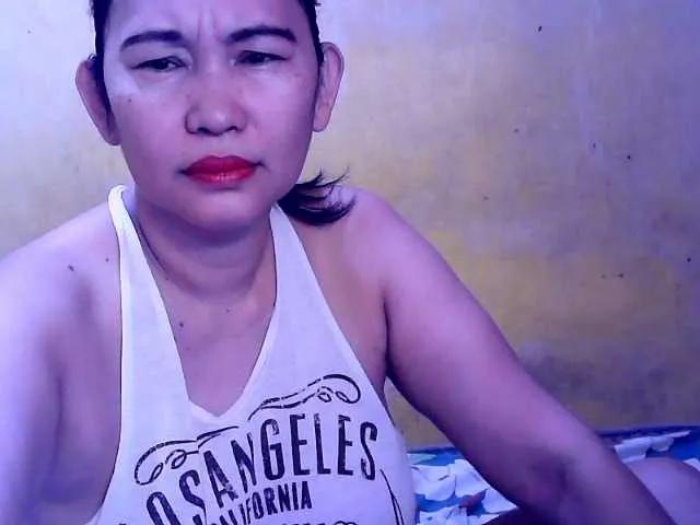 Offline Carmela4u on BongaCams