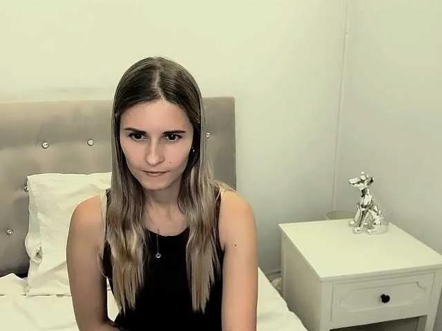 Offline CatrinGood on BongaCams