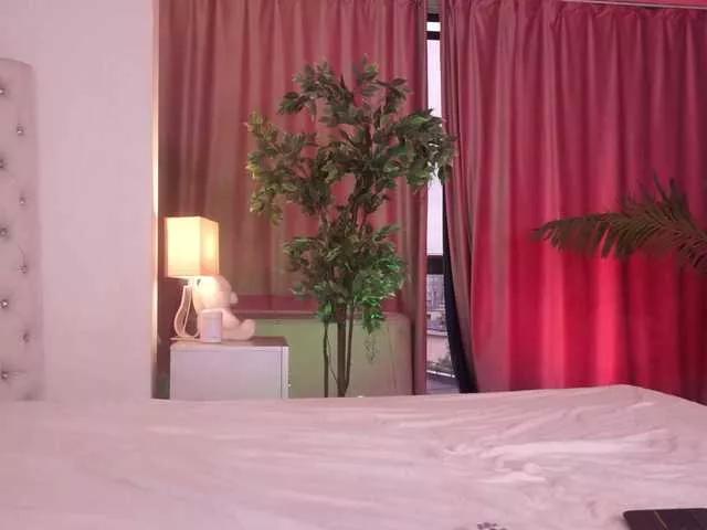 ChicaOra on BongaCams 