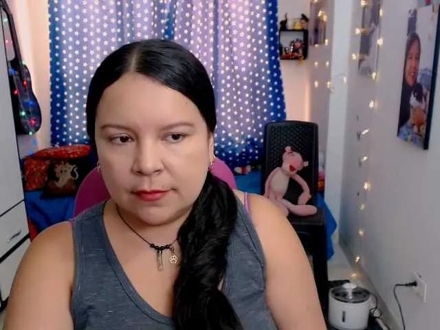 Offline clarie- on BongaCams