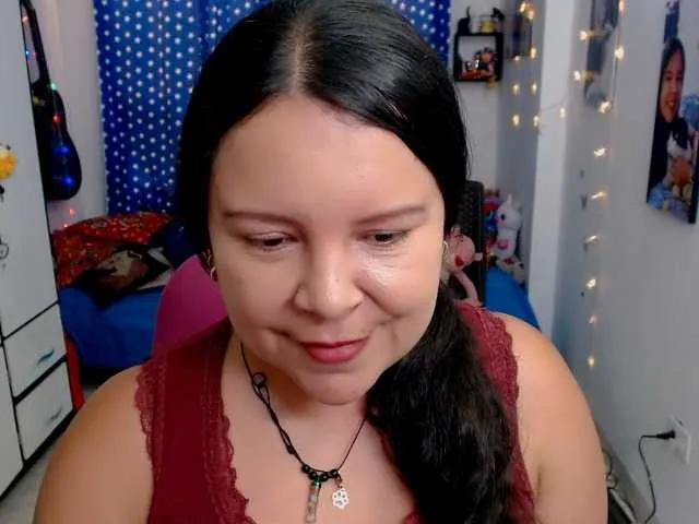 Offline clarie- on BongaCams