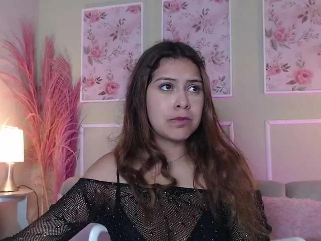 Offline CurlyDani on BongaCams