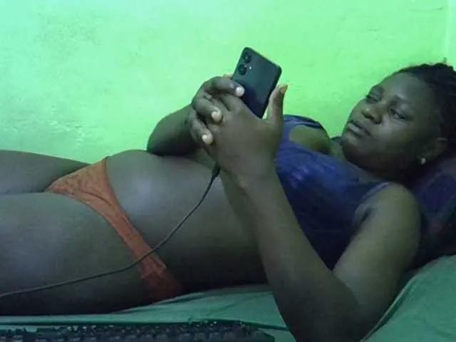 Freechat CUTE-LIZ on BongaCams