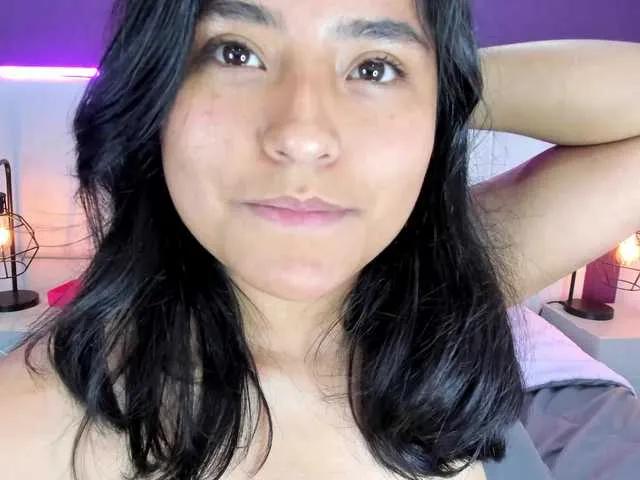 Offline DollyWood- on BongaCams