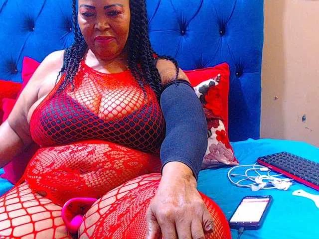 Freechat Ebonycandy10 on BongaCams