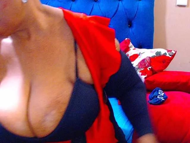 Freechat Ebonycandy10 on BongaCams