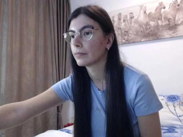 Freechat Elinor21 on BongaCams
