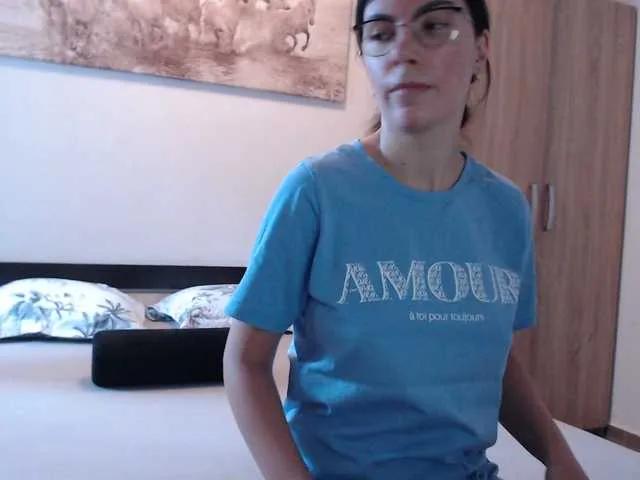 Freechat Elinor21 on BongaCams