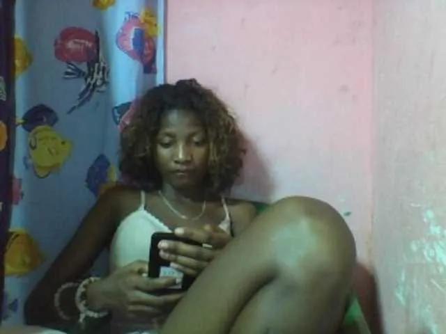 Offline Elizahhh on BongaCams