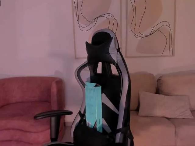 Offline EllaClark on BongaCams