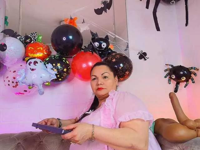 EllenaBoobs on BongaCams 