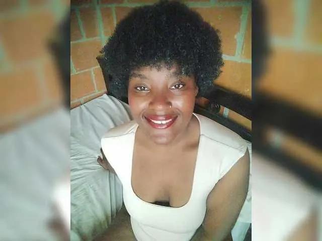 Offline EmiliAddams on BongaCams