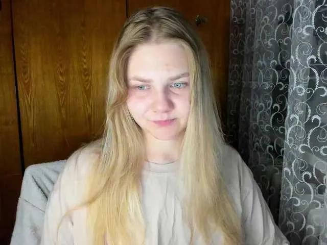 Emma-Frizea on BongaCams 