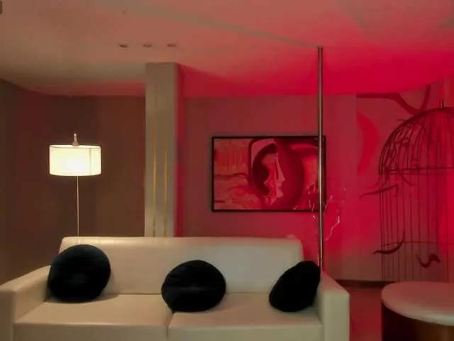 Offline ErikaBenz on BongaCams