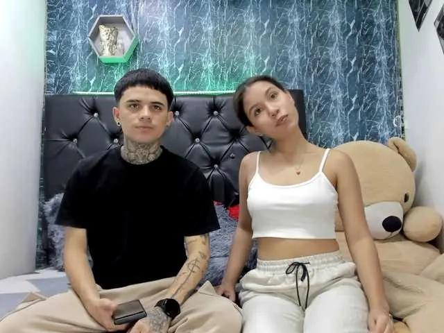 Offline exotichot-couple on BongaCams